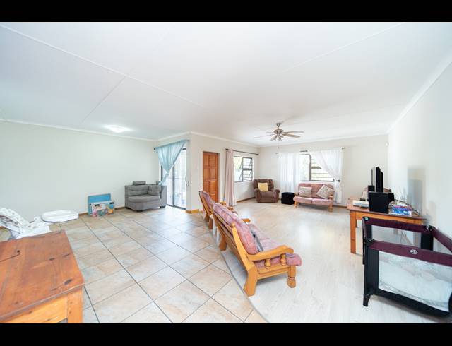 4 BEDROOM HOUSE FOR SALE IN DORCHESTER HEIGHTS